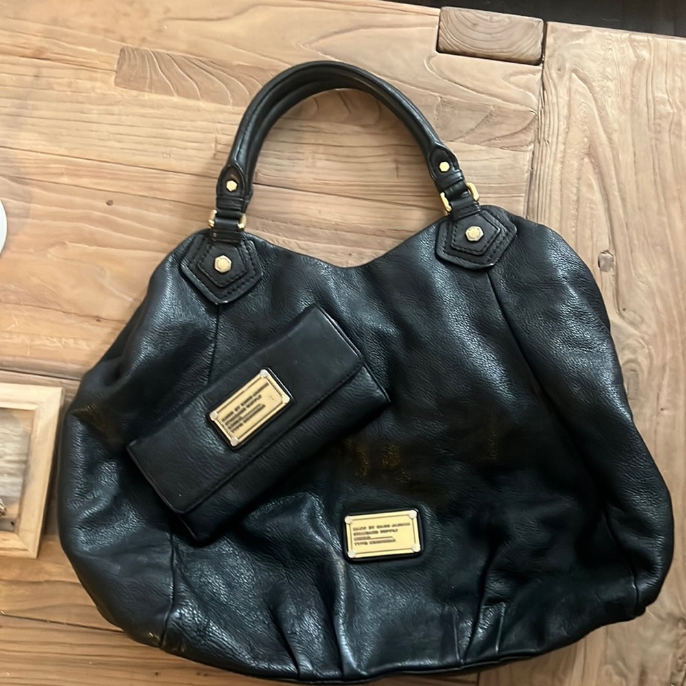MARC JACOBS CLASIC Q CORE BAG AND WALLET.